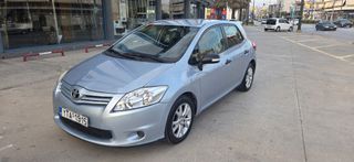 Toyota Auris 2011