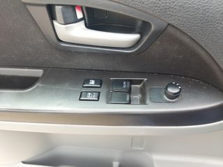 Suzuki SX4 2013 1.6 COMFORT 2WD-thumb-14