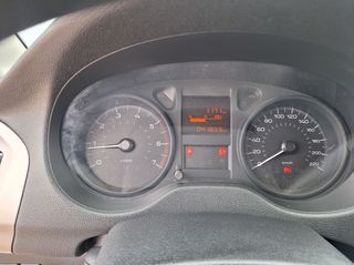 Peugeot 301 2022-thumb-10