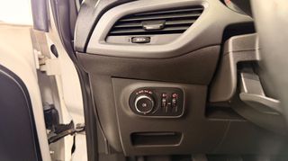 Opel Corsa 2015 1.3CC  DIESEL 120HP-thumb-22