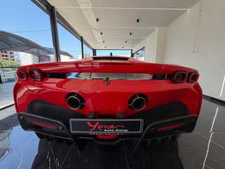 Ferrari SF90 2024 STRADALE-thumb-6