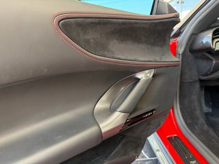 Ferrari SF90 2024 STRADALE-thumb-12