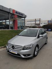 Mercedes-Benz B 200 2012 AUTO