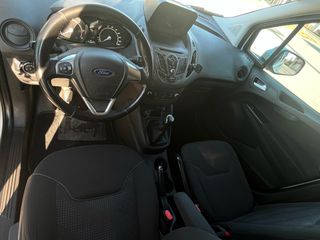 Ford Transit Courier 2017-thumb-4