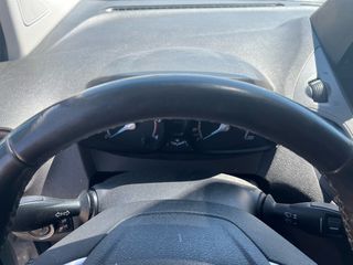 Ford Transit Courier 2017-thumb-18