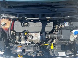 Ford Transit Courier 2017-thumb-19