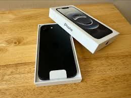 iPhone 16e
