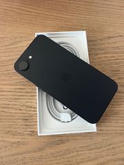iPhone 16e-thumb-2