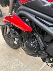 Triumph Speed Triple 1050 2011-thumb-3