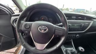 Toyota Auris 2013 9800 € Με το κλειδι στο χερι-thumb-20