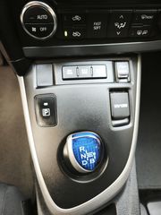 Toyota Auris 2014 HYBRID AUTOMATIC-thumb-15