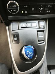 Toyota Auris 2014 HYBRID AUTOMATIC-thumb-17