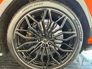 Lamborghini Urus 2026 SE-thumb-6