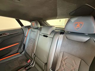 Lamborghini Urus 2026 SE-thumb-13