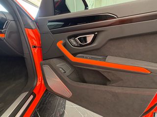 Lamborghini Urus 2026 SE-thumb-21