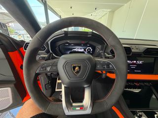 Lamborghini Urus 2026 SE-thumb-27