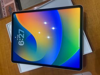 iPad 12.9-inch 6th Generation 512GB-thumb-1