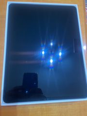 iPad 12.9-inch 6th Generation 512GB-thumb-3