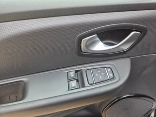 Renault Clio 2017 VAN... DIESEL EURO 6-thumb-13