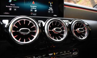 Mercedes-Benz CLA 35 AMG 2020 4 MATIC-DCT-thumb-61