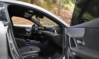 Mercedes-Benz CLA 35 AMG 2020 4 MATIC-DCT-thumb-23