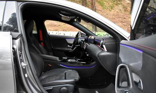 Mercedes-Benz CLA 35 AMG 2020 4 MATIC-DCT-thumb-24