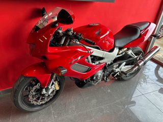 Honda VTR 1000 2000 FIRESTORM-thumb-12