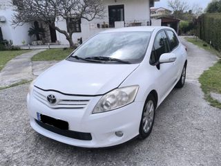 Toyota Auris 2011 1.33 Dual VVT-i