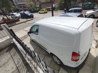 Ford Transit Courier 2018 van courier-thumb-9