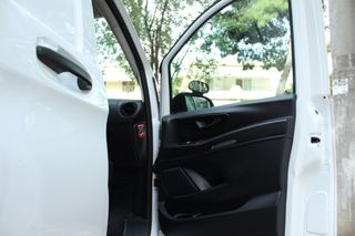 Κλούβα Mercedes-Benz 2020 VITO 114 3ΘΕΣΙΟ 136HP EU6 CARPLAY ΟΘΟΝΗ PDC CRUISE LANΕ ASS.-thumb-12