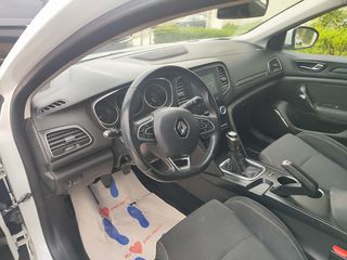 Renault Megane 2017-thumb-11