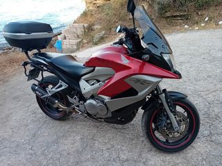 Honda Crossrunner 2012