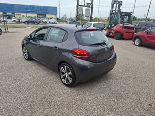 Peugeot 208 2018-thumb-4