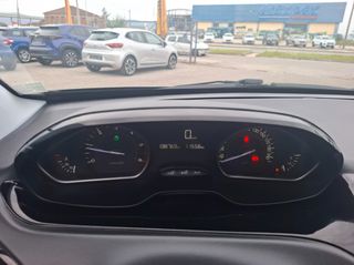 Peugeot 208 2018-thumb-10