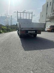 Ανατροπή Toyota 2010 DYNA 100-thumb-7