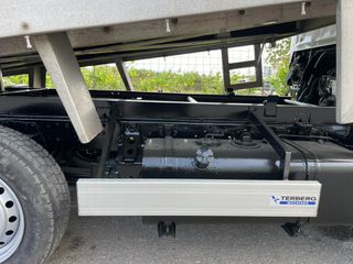 Ανατροπή Toyota 2010 DYNA 100-thumb-9