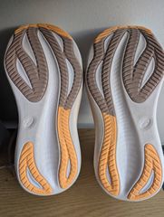 ASICS-thumb-2