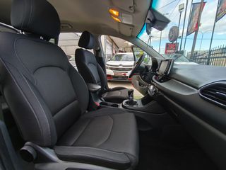Hyundai i 30 2017 1.6 CRDi 16V Intro CLIMA 110PS KAMERA-thumb-23