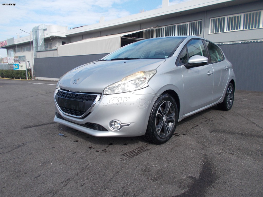 Peugeot 208 2013