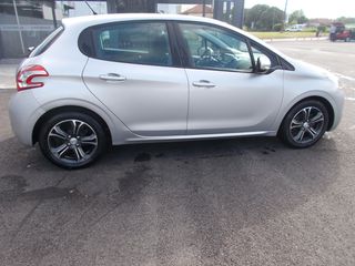 Peugeot 208 2013-thumb-3