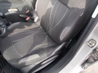 Peugeot 208 2013-thumb-5