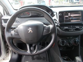 Peugeot 208 2013-thumb-8
