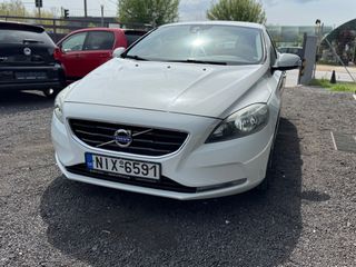 Volvo V40 2015