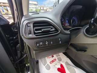 Hyundai i 30 2020 i30 1.5 i Line NAVIGATION FACE LIFT κάμερα-thumb-17