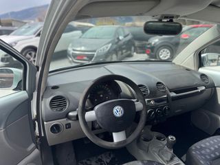 Volkswagen Beetle 2005-thumb-8
