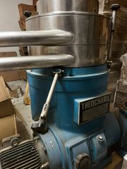 DECANTER-thumb-1