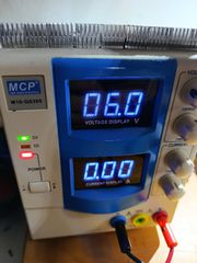 Τροφοδοτικό πάγκου 30volt 5 ampere