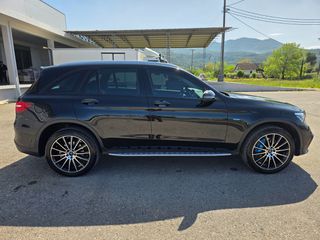 Mercedes-Benz GLC 350 2017 e 4Matic AMG-Line-thumb-3