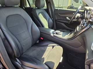 Mercedes-Benz GLC 350 2017 e 4Matic AMG-Line-thumb-14