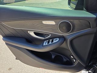 Mercedes-Benz GLC 350 2017 e 4Matic AMG-Line-thumb-21
